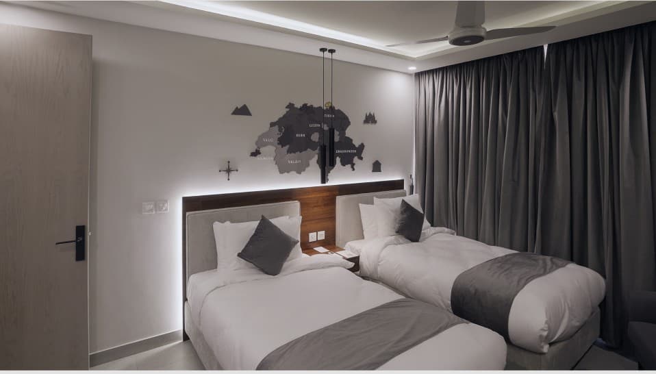 Signature Twin Suite — view 1